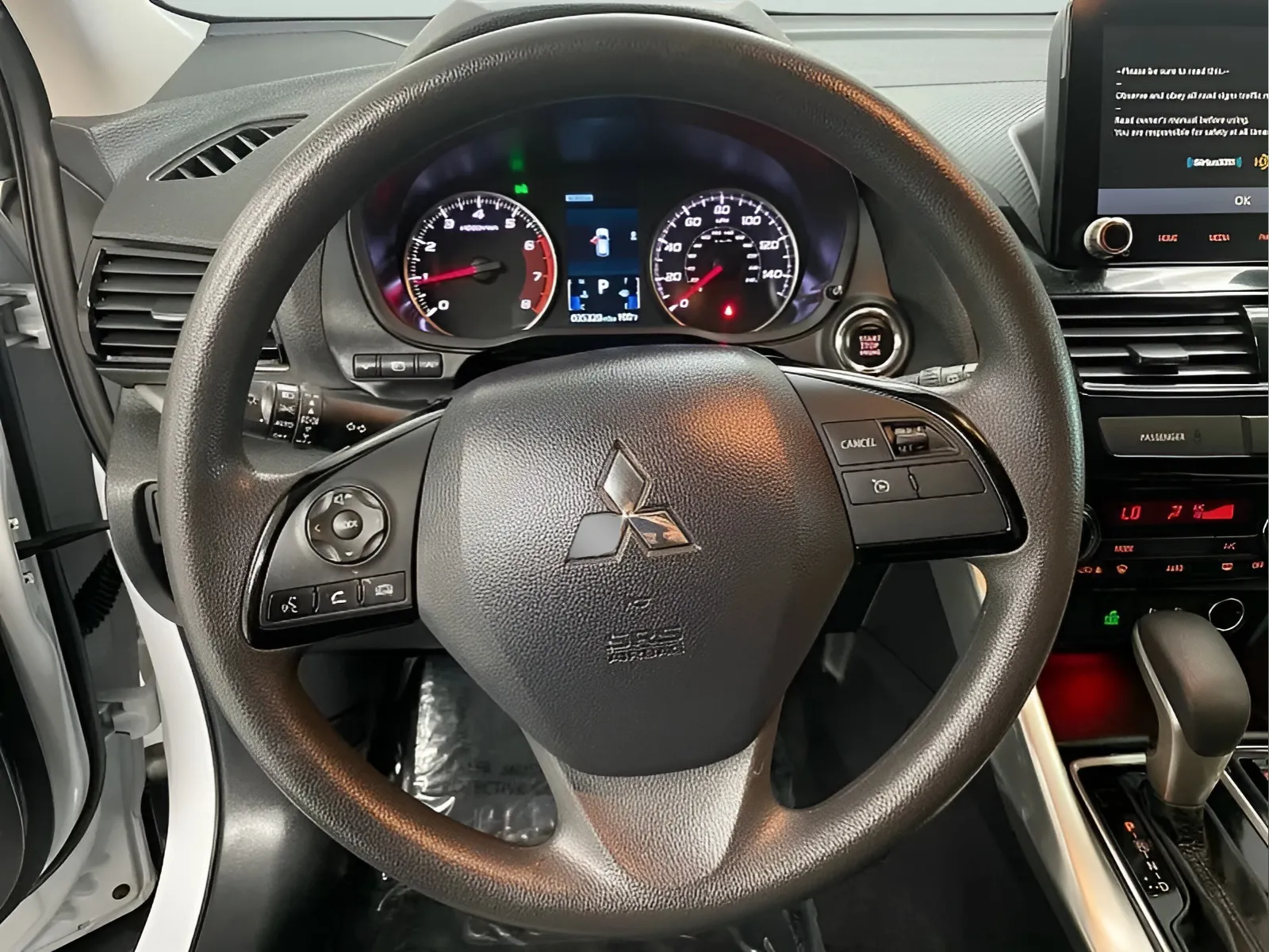 2024 Mitsubishi Eclipse Cross LE - Photo 19
