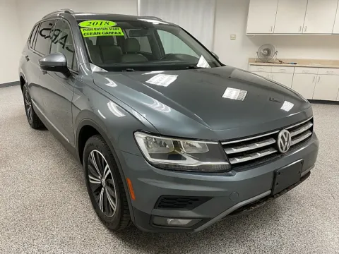 Another view of 2018 Volkswagen Tiguan 4d SUV SEL for sale in Mesa, AZ at Ideal Cars Service Center