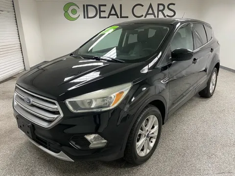 Black 2017 Ford Escape 4d SUV 4WD SE for sale in Mesa, AZ