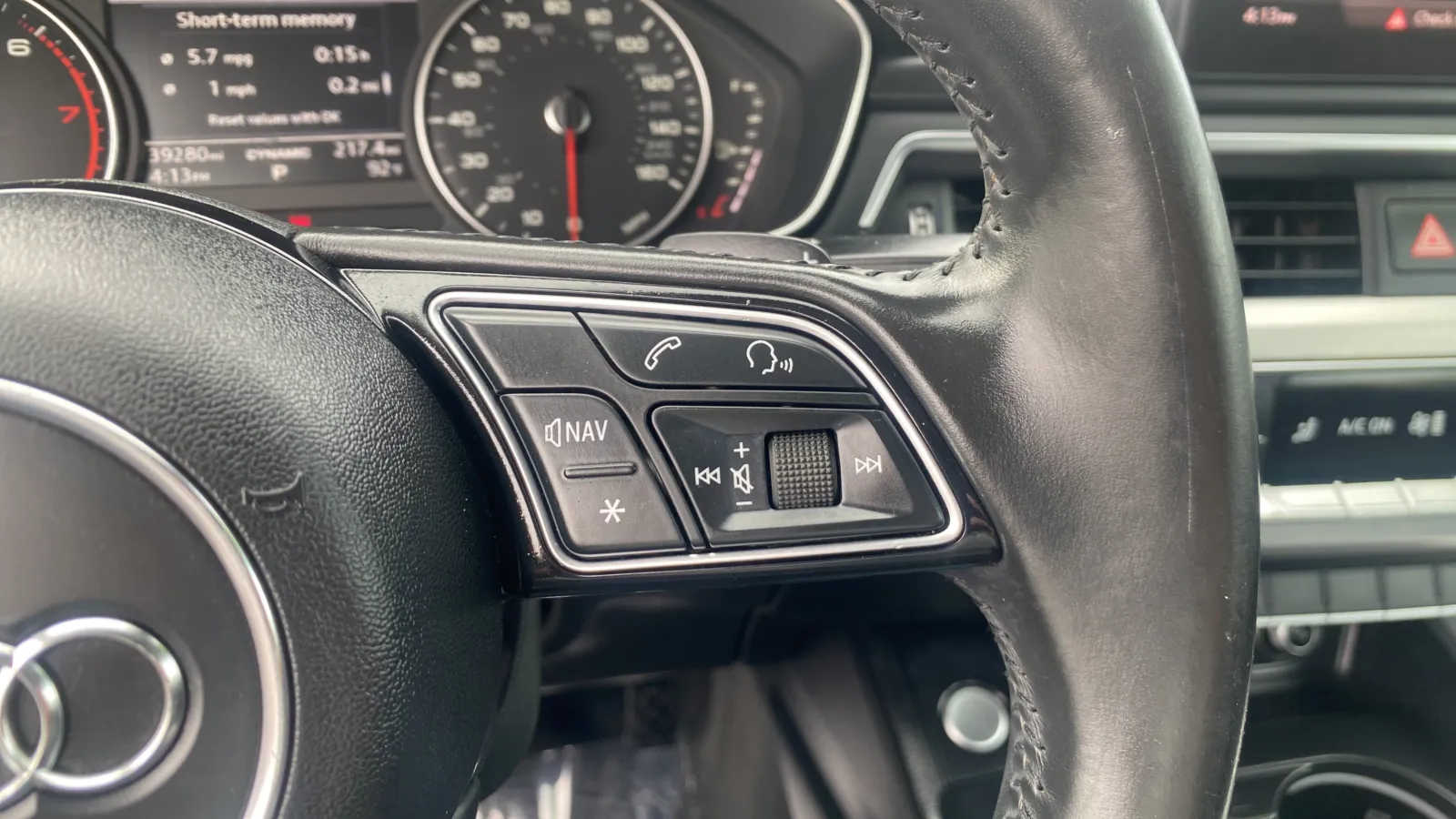 2017 Audi A4 Premium - Photo 18