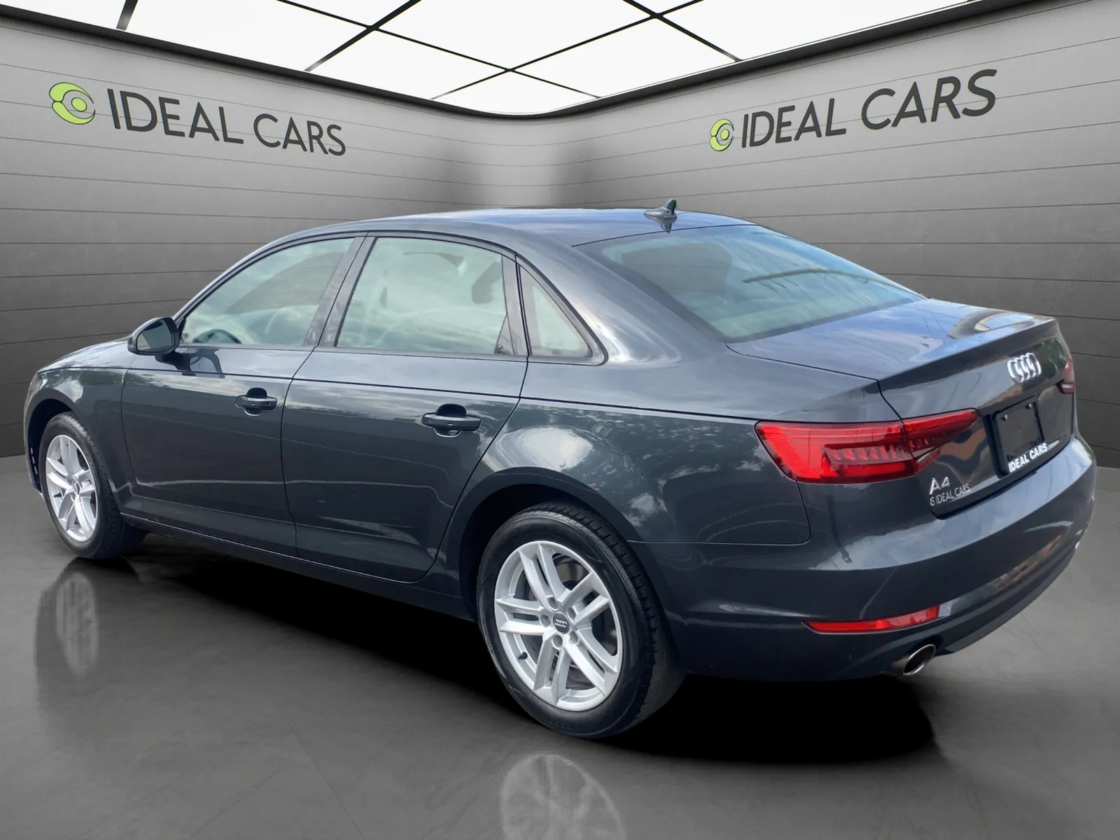 2017 Audi A4 Premium - Photo 7