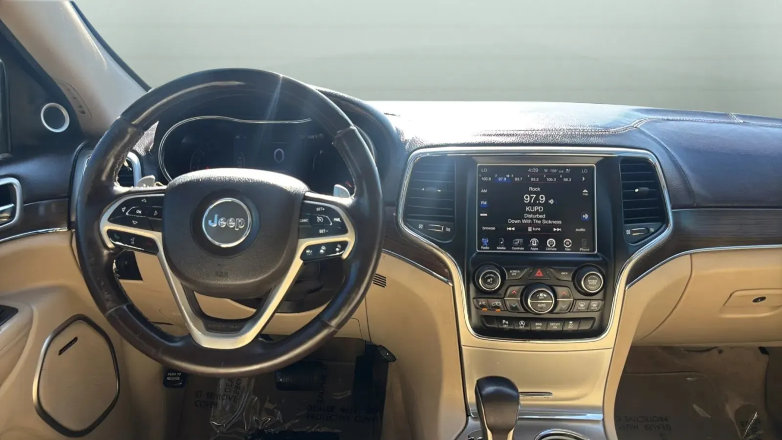 Jeep Grand Cherokee photo 10
