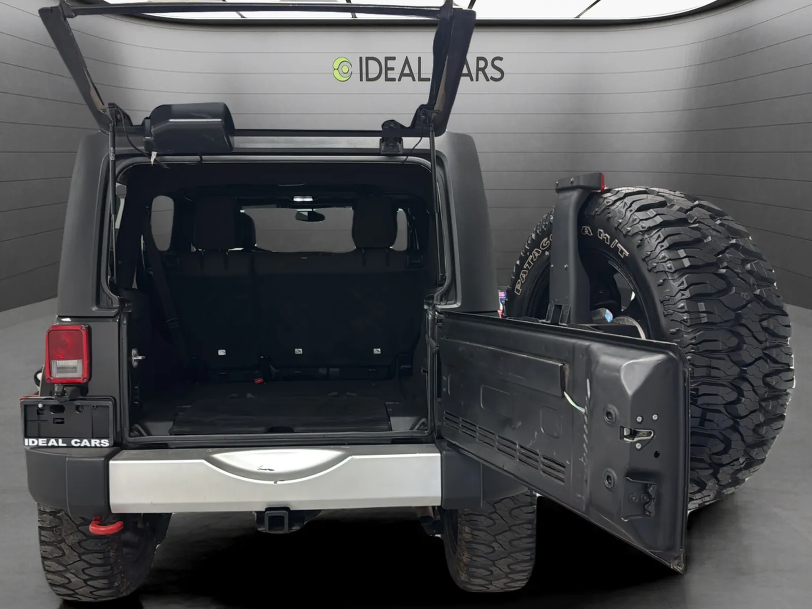 More photos of 2018 Jeep Wrangler JK Unlimited Sahara at Ideal Cars Service Center, AZ