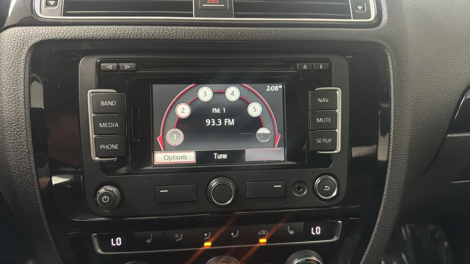 Volkswagen Jetta photo 12