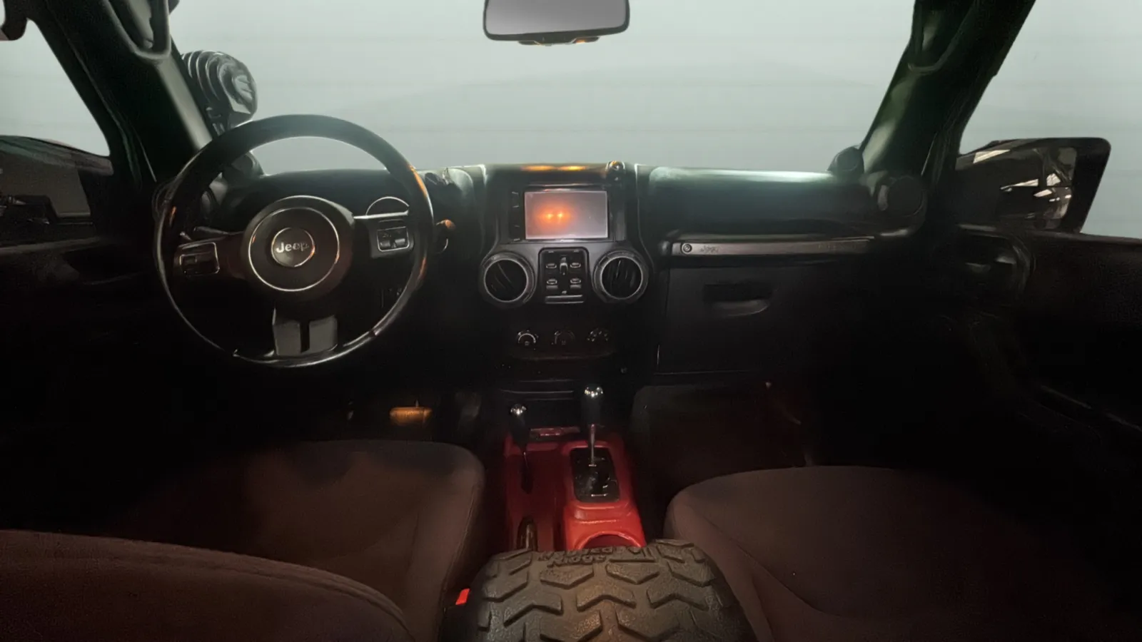 Jeep Wrangler photo 9