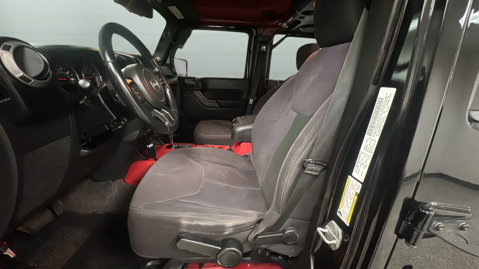 Jeep Wrangler photo 20