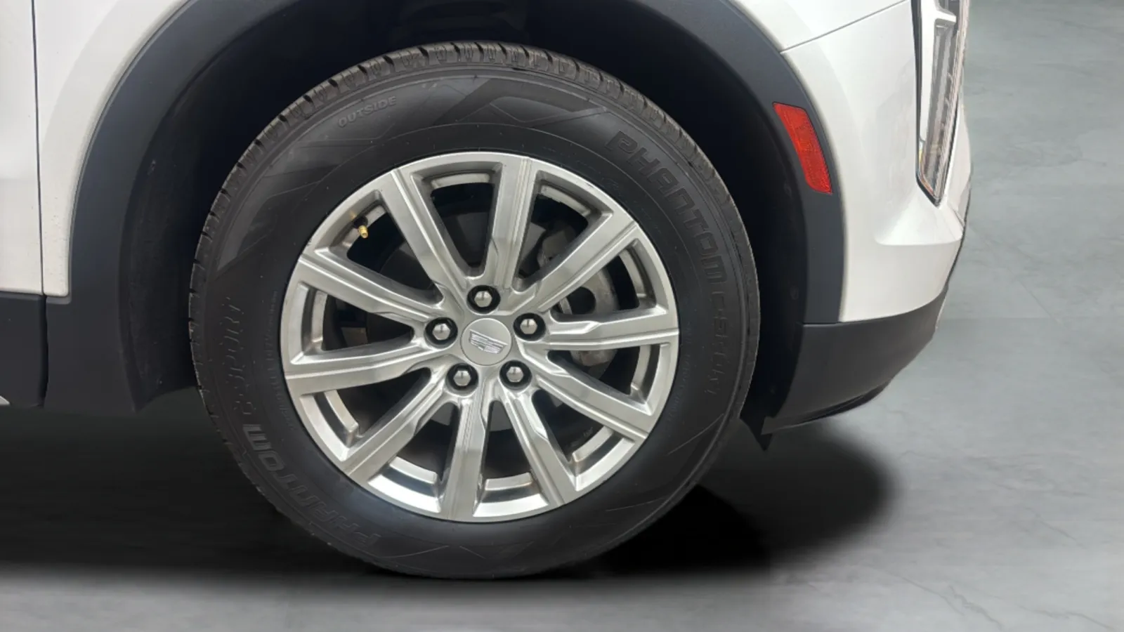 Cadillac XT4 photo 29