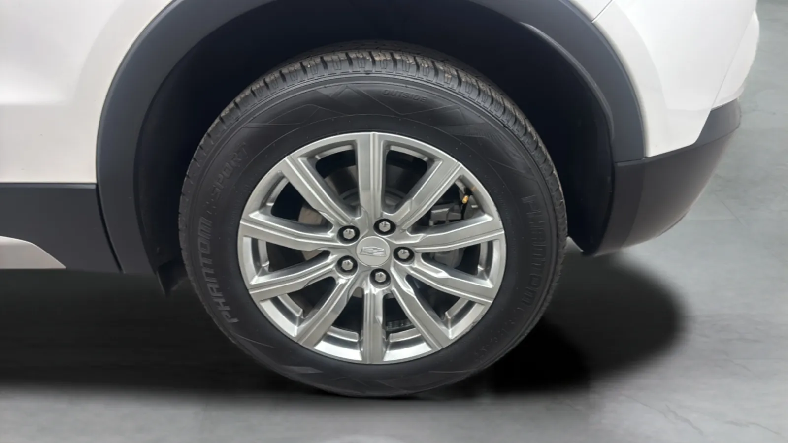Cadillac XT4 photo 32
