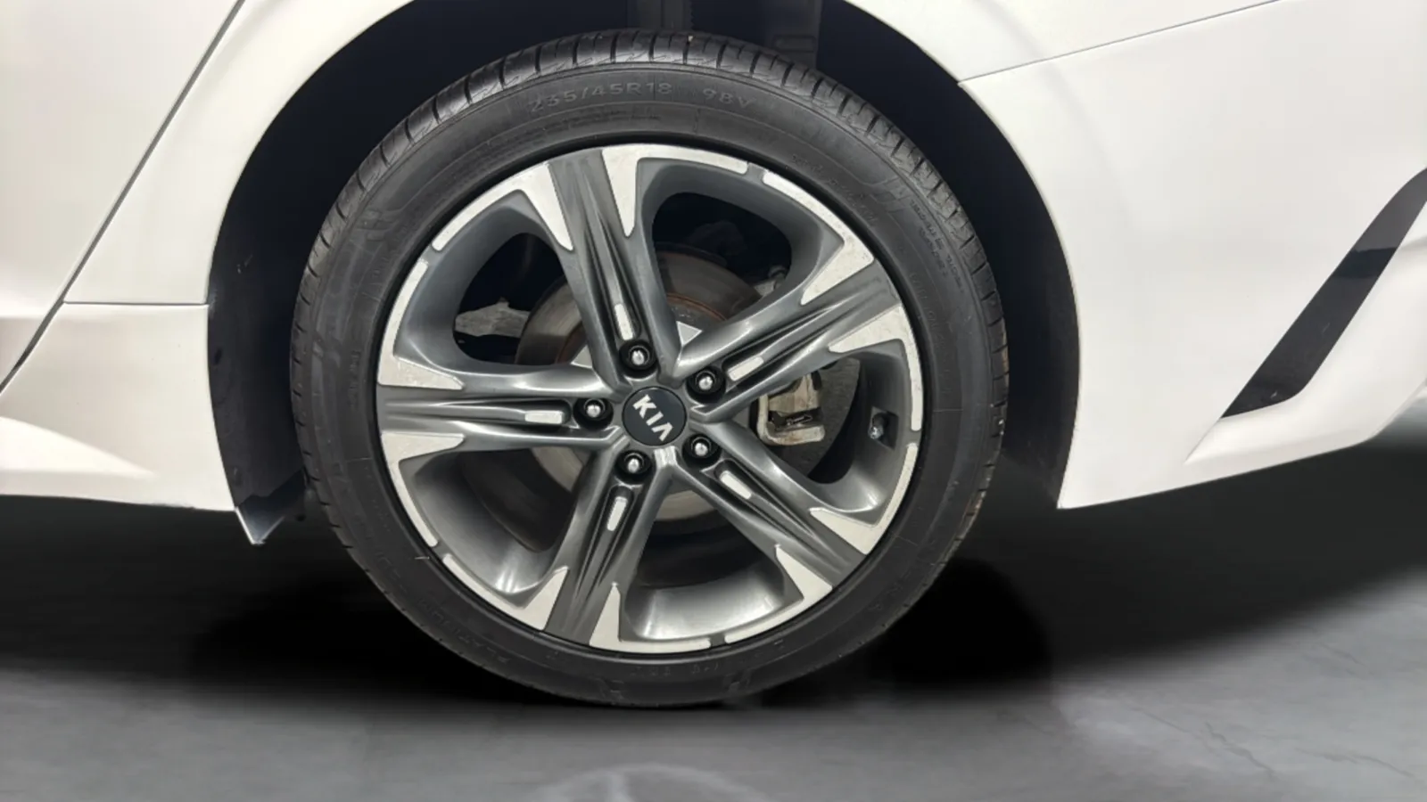 Kia K5 photo 30