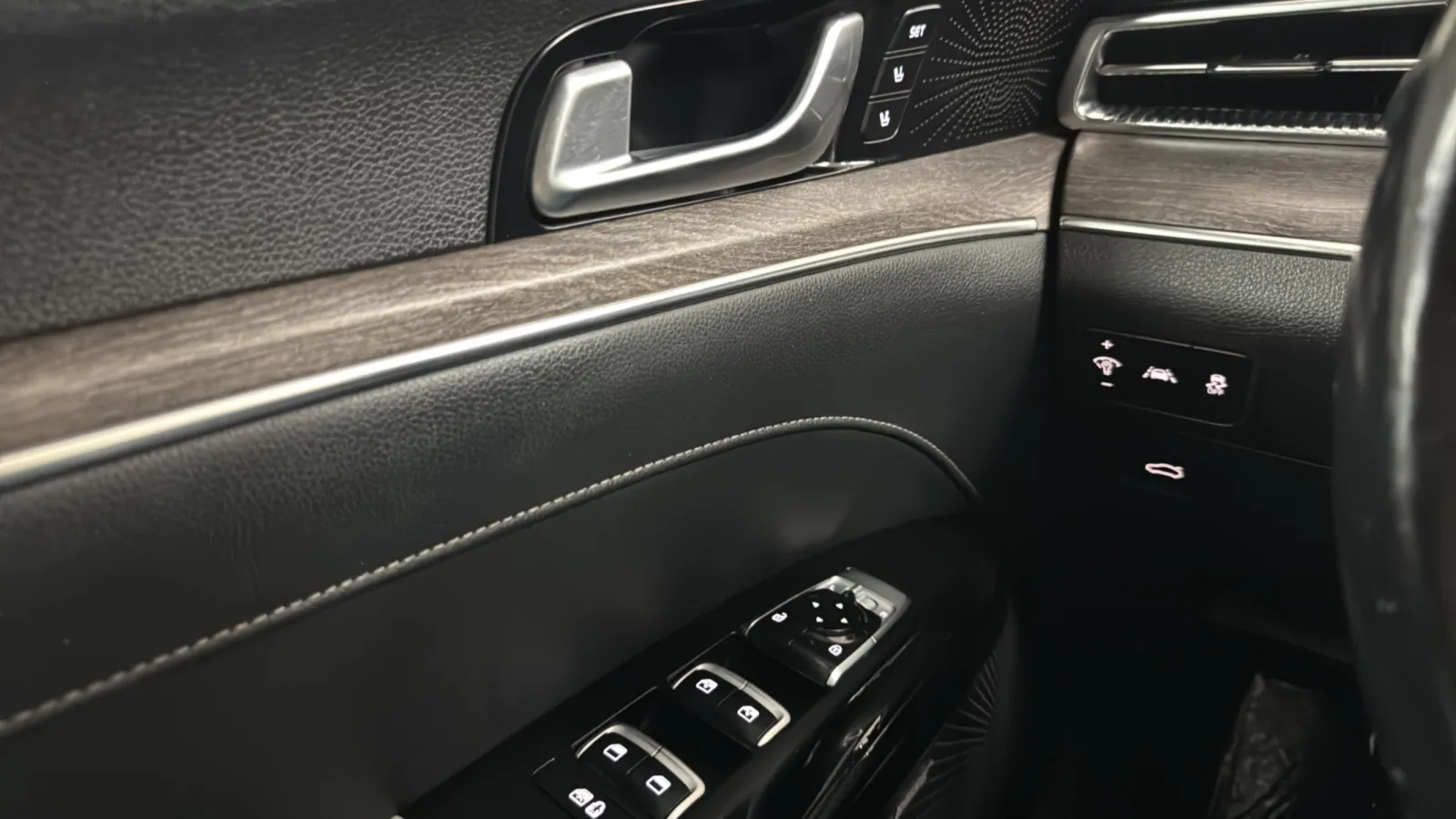 Kia K5 photo 16