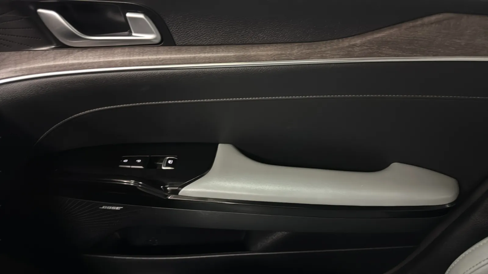 Kia K5 photo 17