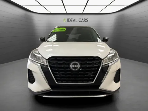 Photos of 2022 Nissan Kicks SV for sale in Mesa, AZ at Ideal Cars Service Center