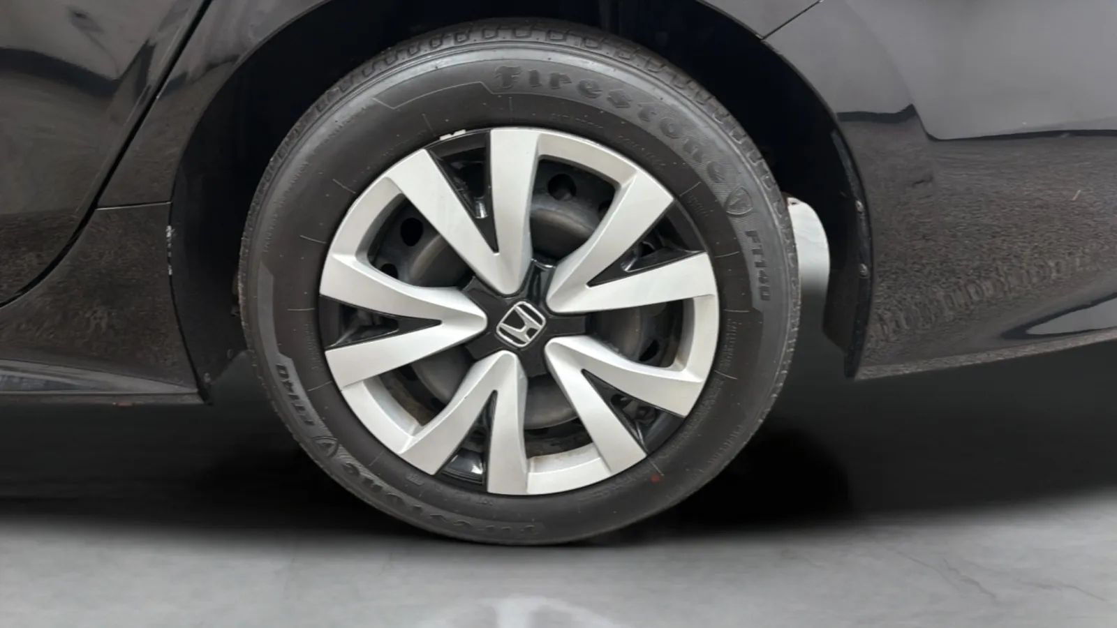 Honda Civic photo 26