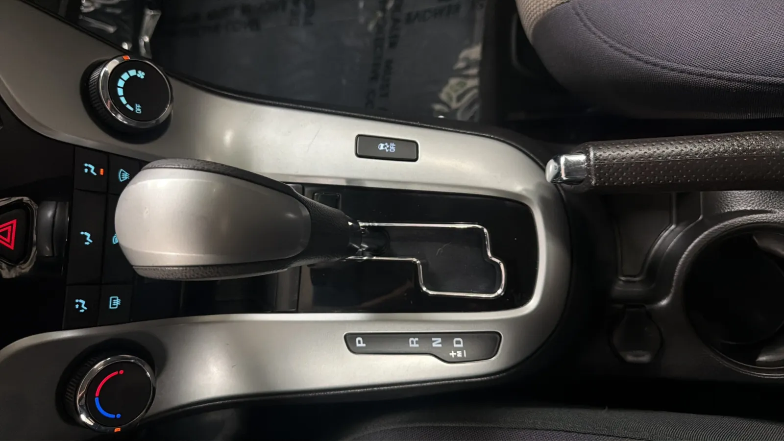 Chevrolet Cruze photo 13