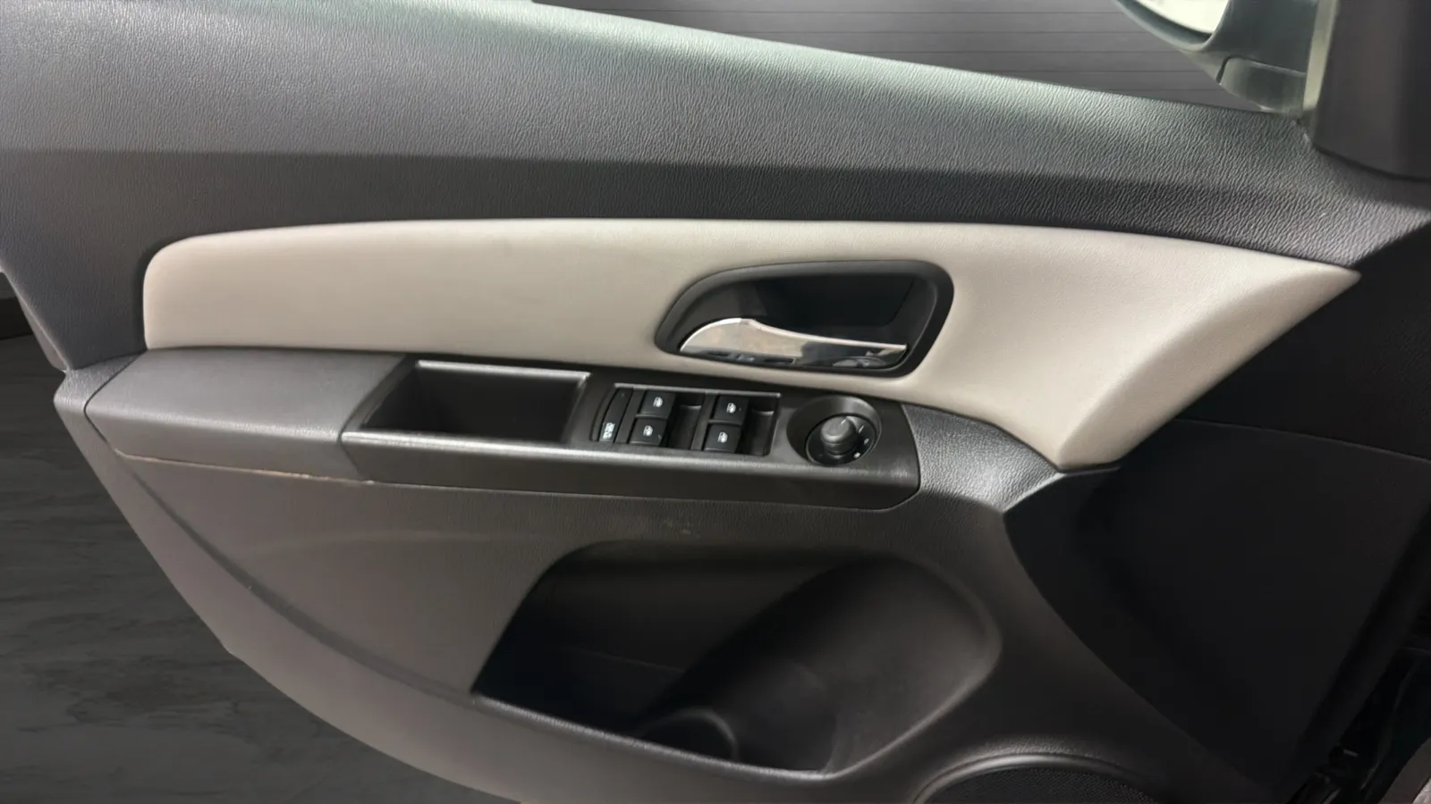 Chevrolet Cruze photo 16