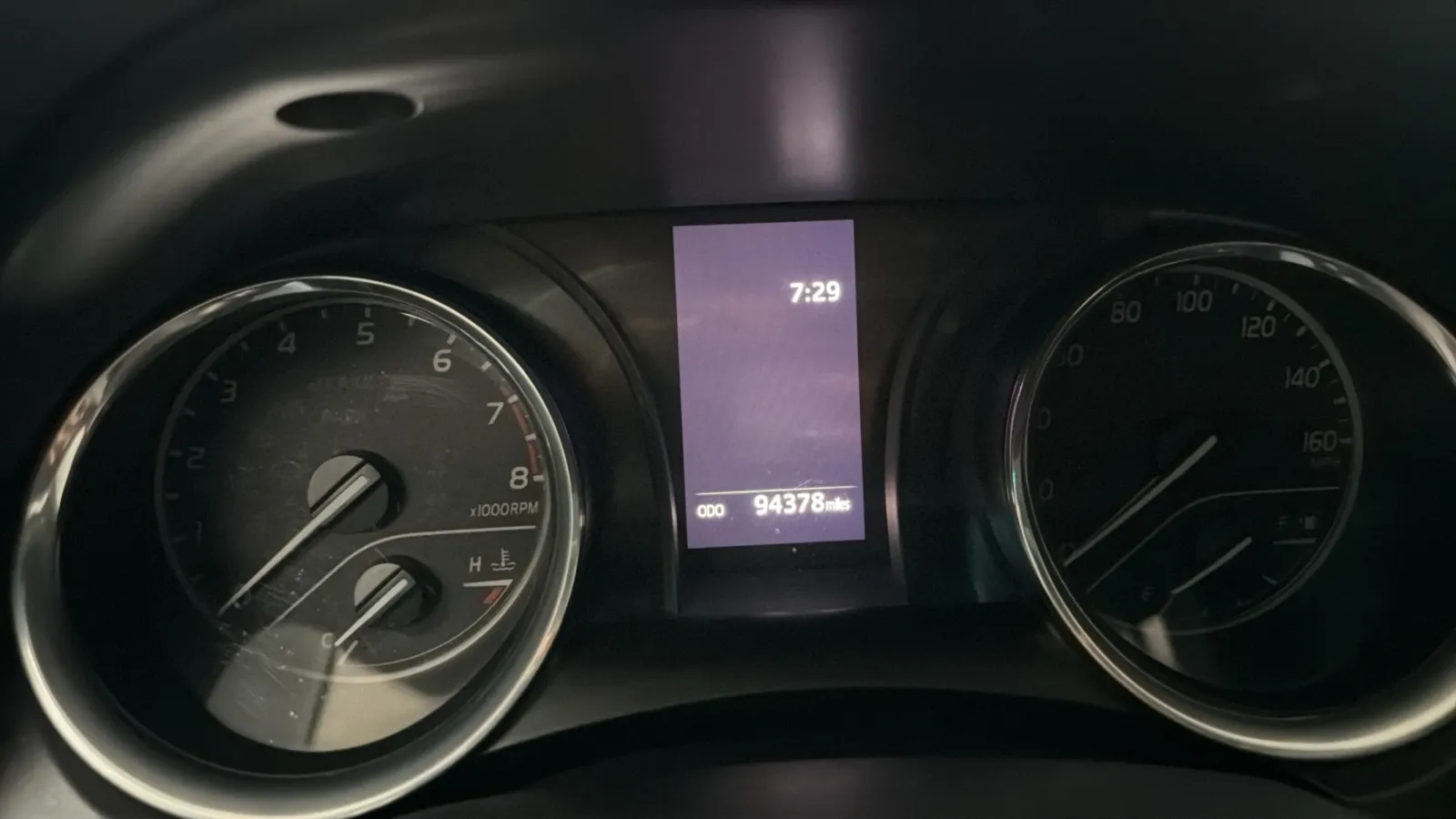 Toyota Camry photo 12