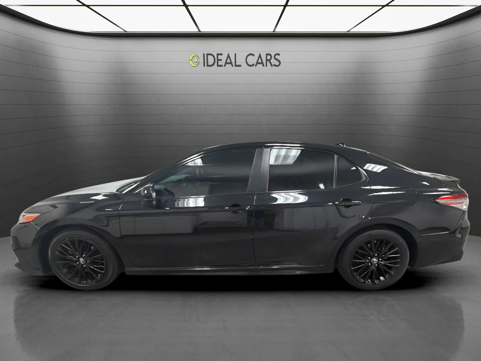 Toyota Camry photo 8