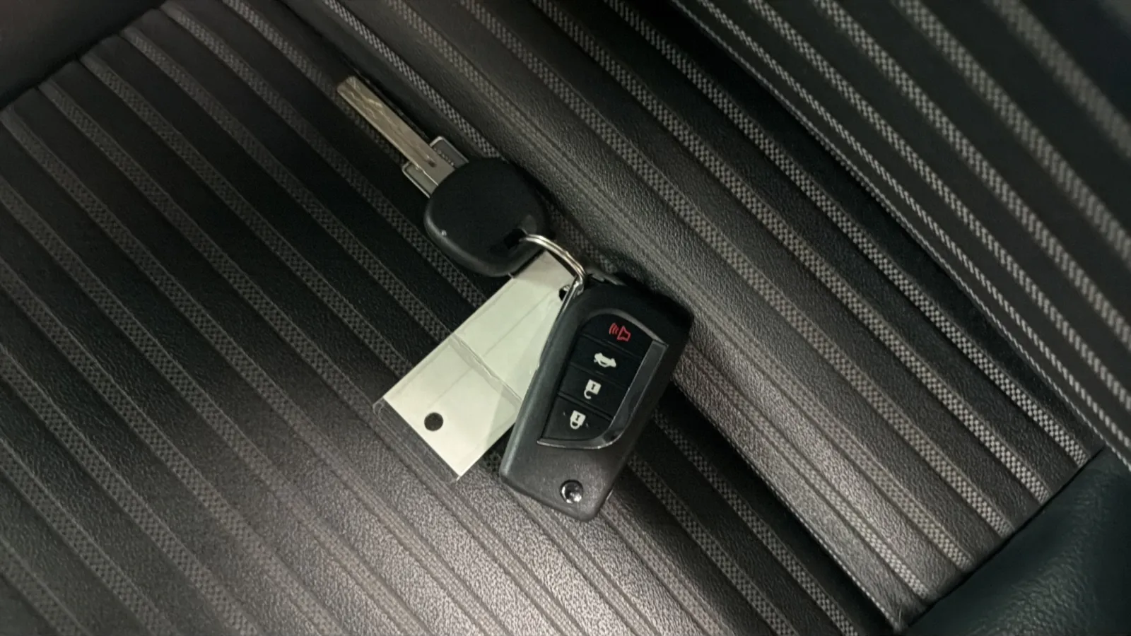 Toyota Camry photo 23