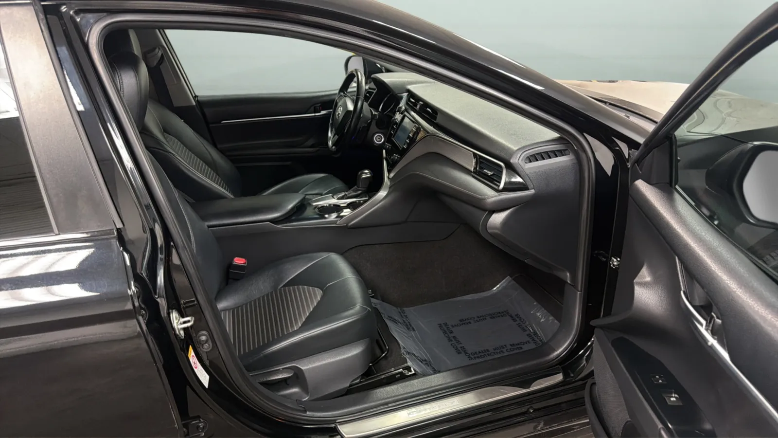 Toyota Camry photo 21