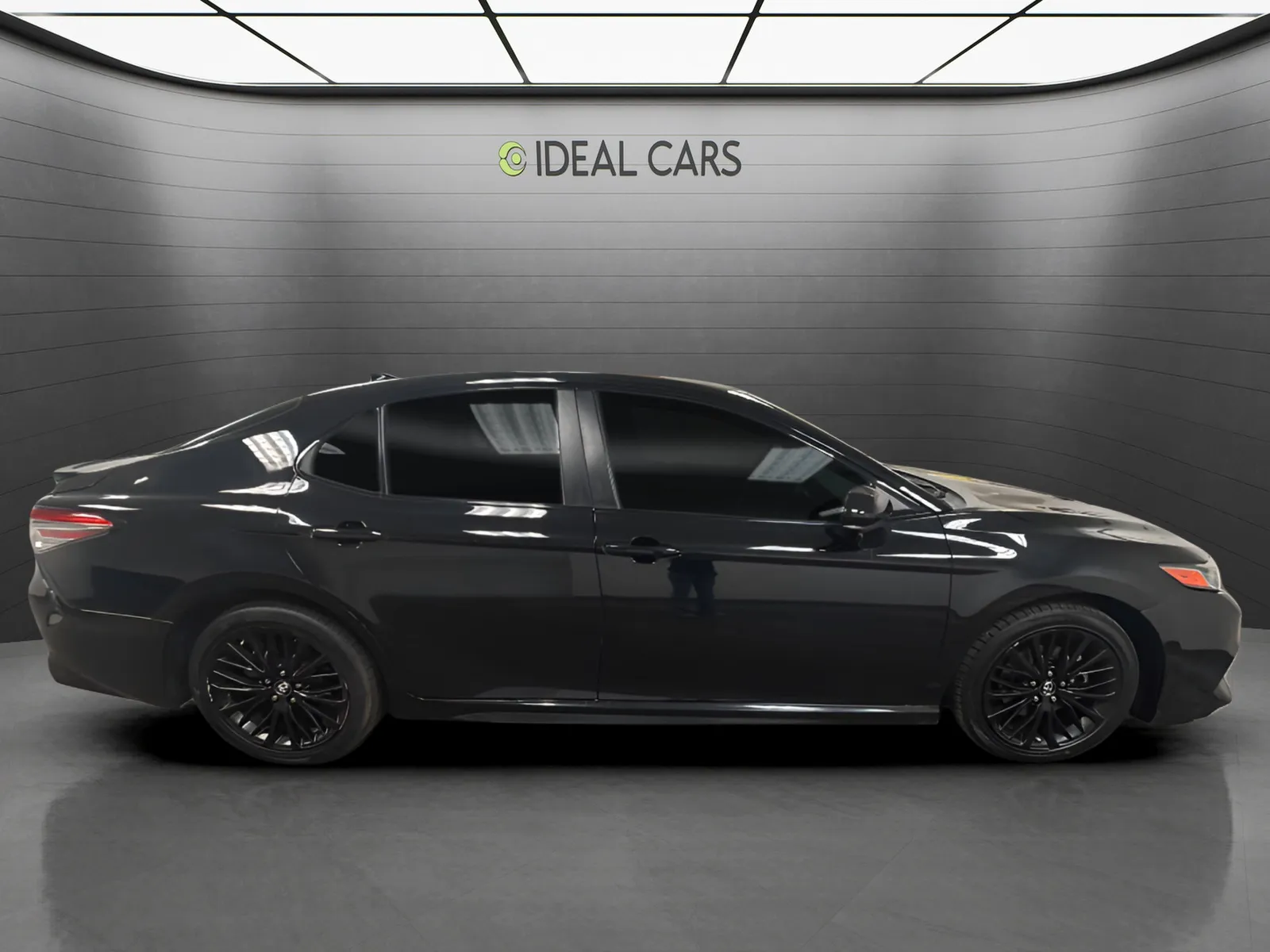 Toyota Camry photo 4