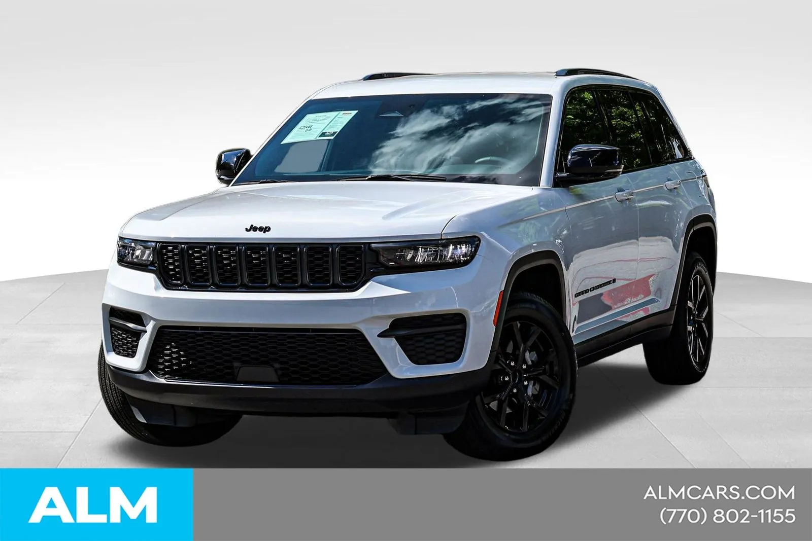 White 2025 Jeep Grand Cherokee Altitude for sale in Newnan, GA