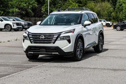 Another view of 2025 Nissan Rogue Platinum w/ Lifetime Powertrain Warranty for sale in Newnan, GA at ALM Nissan Newnan