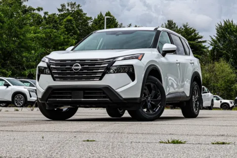 Photos of 2026 Nissan Rogue SV w/ Lifetime Powertrain Warranty for sale in Newnan, GA at ALM Nissan Newnan