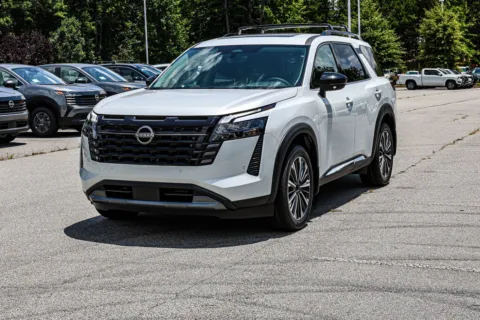 Another view of 2026 Nissan Pathfinder Platinum for sale in Newnan, GA at ALM Nissan Newnan
