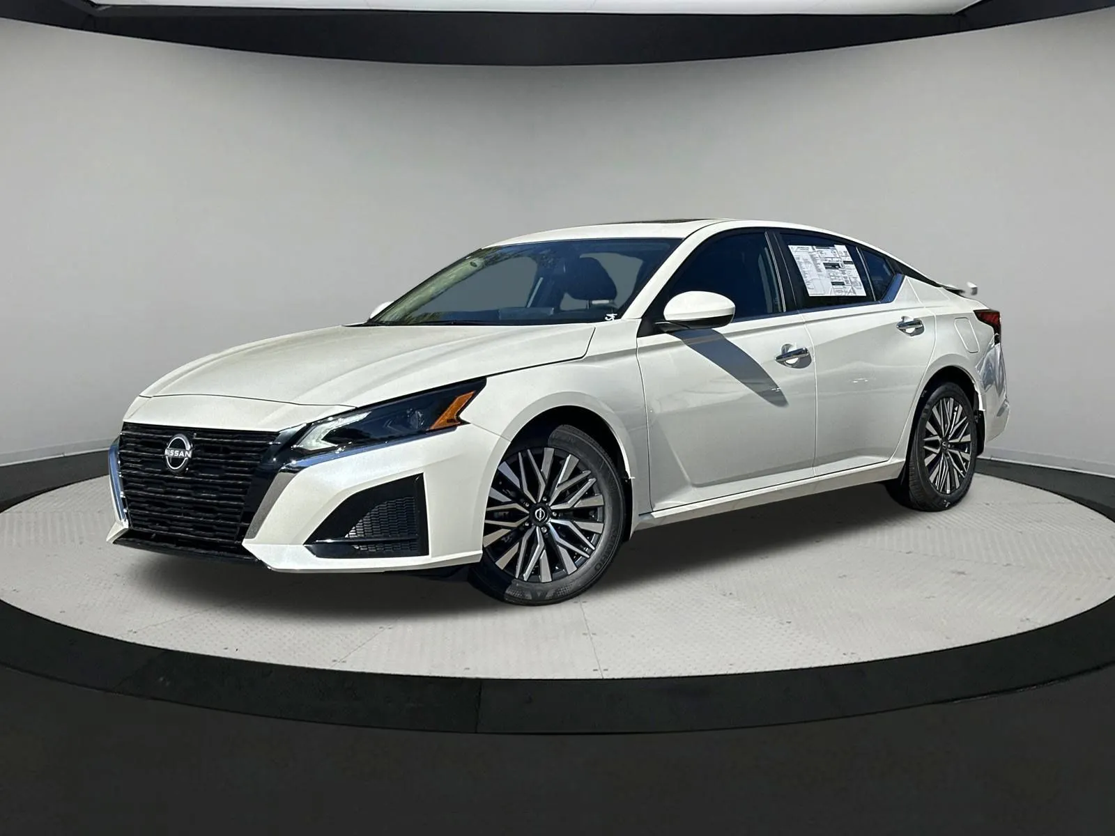 White 2025 Nissan Altima 2.5 SV w/ Lifetime Powertrain Warranty for sale in Newnan, GA