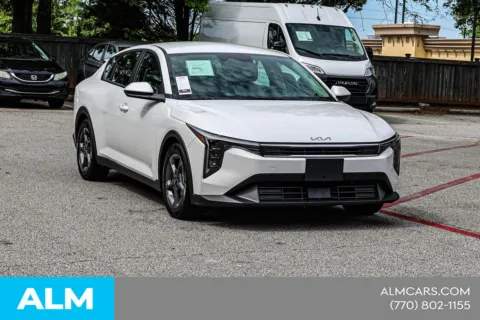 More photos of 2025 Kia K4 LXS at ALM Nissan Newnan, GA