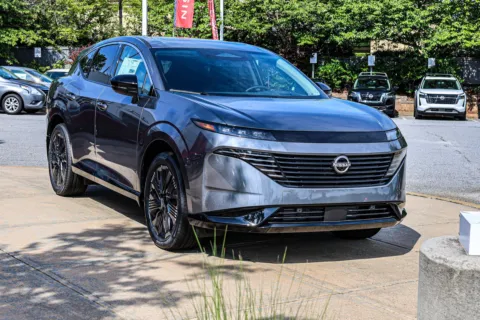 More photos of 2026 Nissan Murano Platinum at ALM Nissan Newnan, GA