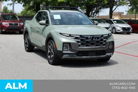 More photos of 2023 Hyundai Santa Cruz Limited at ALM Nissan Newnan, GA