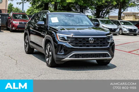 More photos of 2025 Volkswagen Atlas Cross Sport 2.0T SE w/Technology at ALM Nissan Newnan, GA