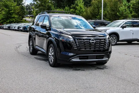 More photos of 2026 Nissan Pathfinder SL at ALM Nissan Newnan, GA
