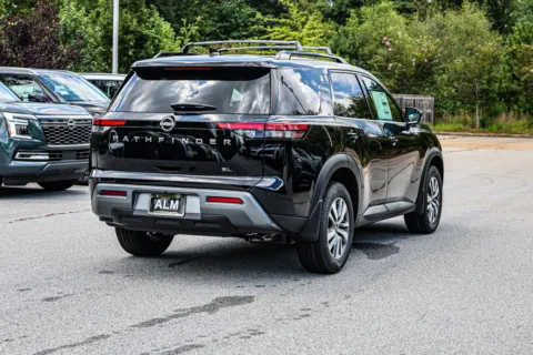 More photos of 2026 Nissan Pathfinder SL at ALM Nissan Newnan, GA