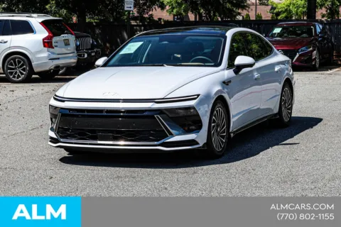 Another view of 2025 Hyundai Sonata Hybrid Limited for sale in Newnan, GA at ALM Nissan Newnan