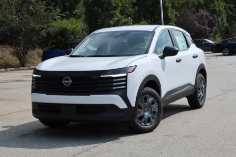 White 2027 Nissan Kicks S w/ Lifetime Powertrain Warranty for sale in Newnan, GA