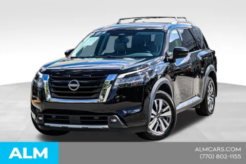 Black 2022 Nissan Pathfinder SL for sale in Newnan, GA