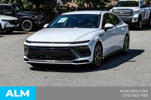 Another view of 2025 Hyundai Sonata SEL for sale in Newnan, GA at ALM Nissan Newnan