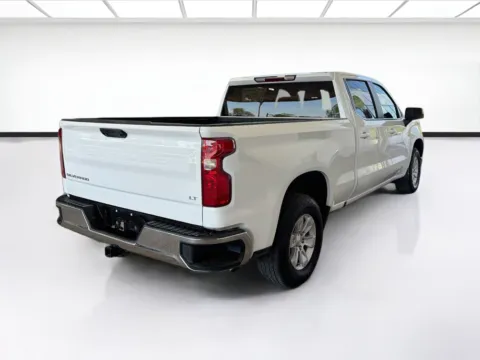 More photos of 2023 Chevrolet Silverado 1500 LT at STG Auto Group of Dallas, TX