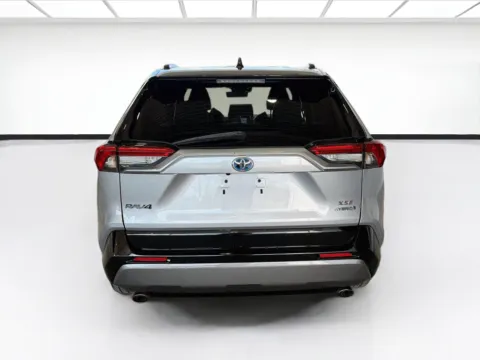 More photos of 2021 Toyota RAV4 Hybrid XSE at STG Auto Group of Dallas, TX