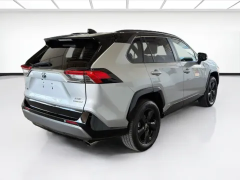 More photos of 2021 Toyota RAV4 Hybrid XSE at STG Auto Group of Dallas, TX