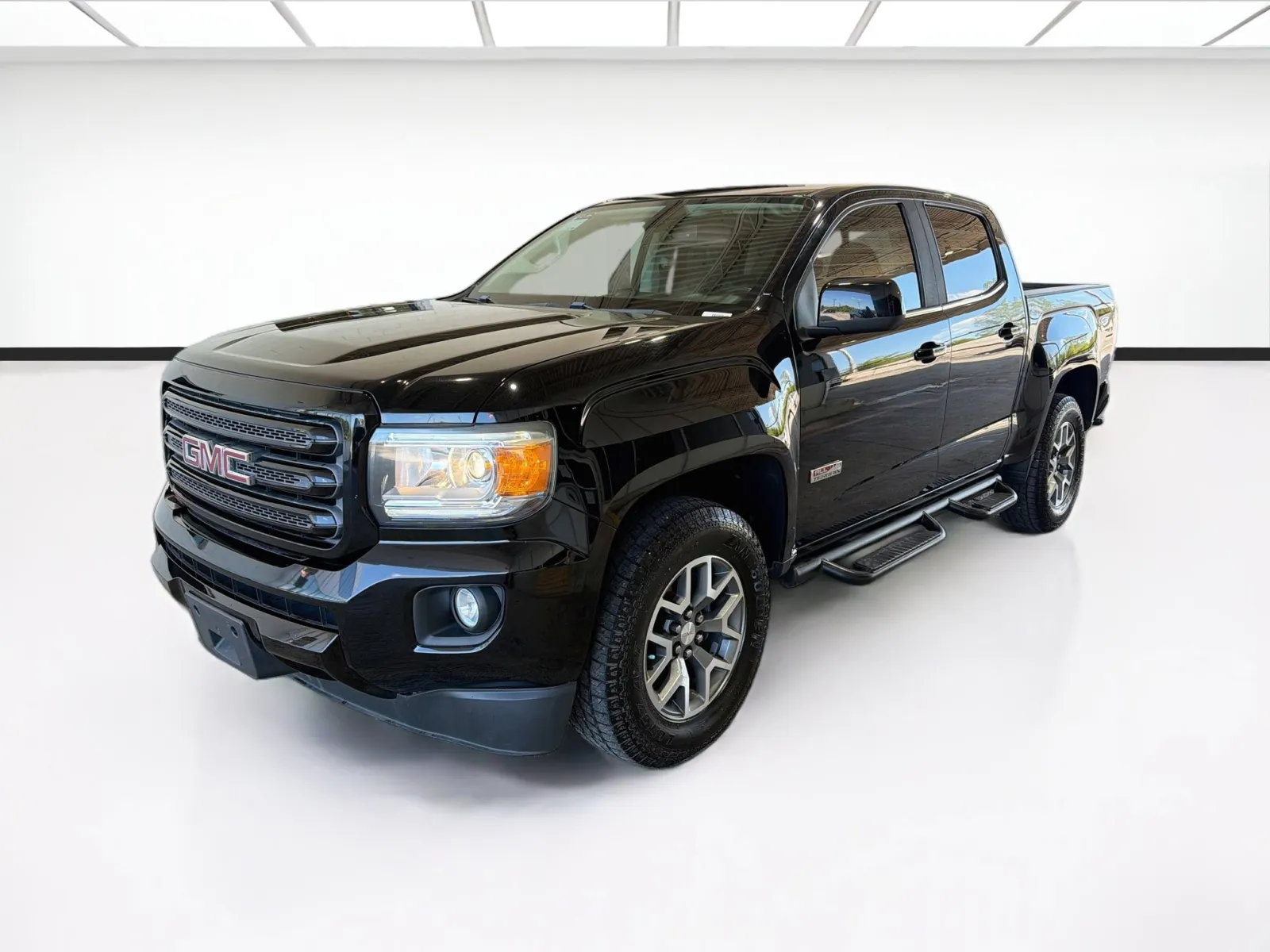 Black 2019 GMC Canyon 4WD All Terrain w/Leather for sale in Dallas, TX