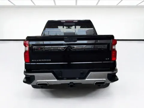 More photos of 2019 Chevrolet Silverado 1500 LT at STG Auto Group of Dallas, TX