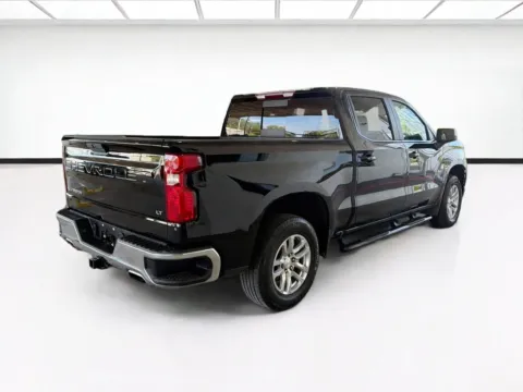 More photos of 2019 Chevrolet Silverado 1500 LT at STG Auto Group of Dallas, TX