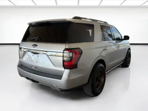 More photos of 2019 Ford Expedition Limited at STG Auto Group of Dallas, TX