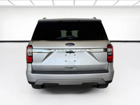 More photos of 2019 Ford Expedition Limited at STG Auto Group of Dallas, TX