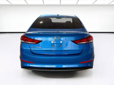 More photos of 2018 Hyundai Elantra SEL at STG Auto Group of Dallas, TX