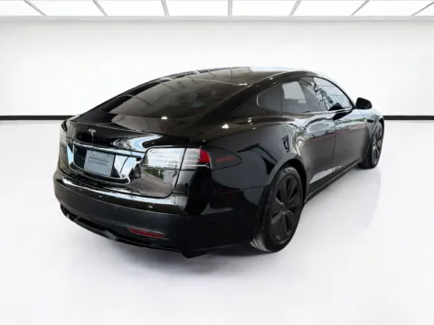 More photos of 2022 Tesla Model S Long Range at STG Auto Group of Dallas, TX