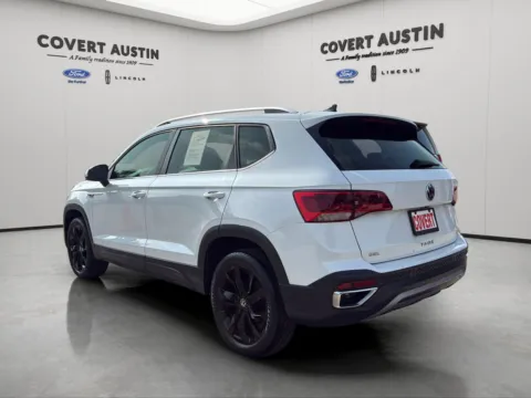 Another view of 2022 Volkswagen Taos 1.5T SEL for sale in Austin, TX at Covert Ford